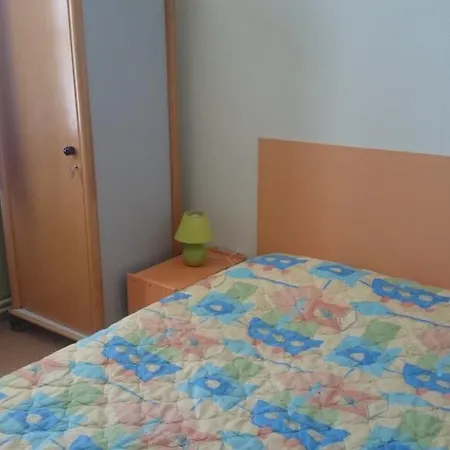 Le Relais De La Gare Routi\u00e8re 3* Saint-Priest (Rhone)